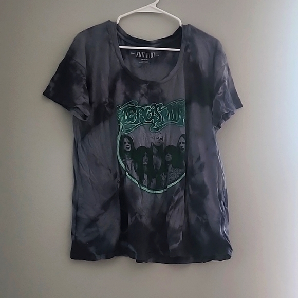 knit riot Tops - Knit riot aerosmith graphic tee